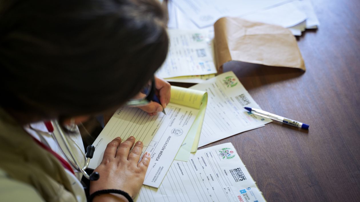 pexels-30313813-documentation-medical-records