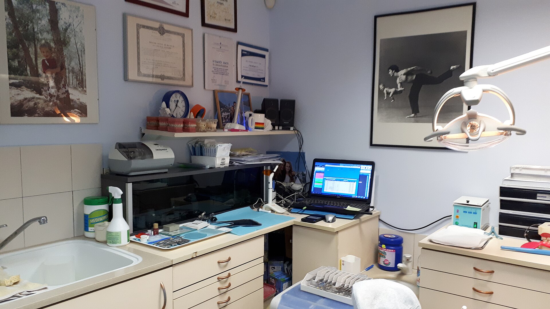 Dental Practice: Five Safety Criteria at the Chair